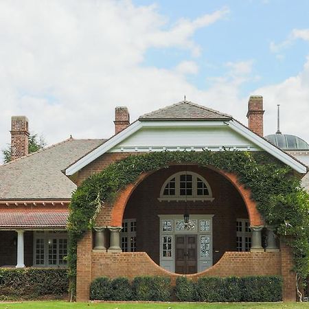Petersons Armidale Winery And Guesthouse Exterior foto