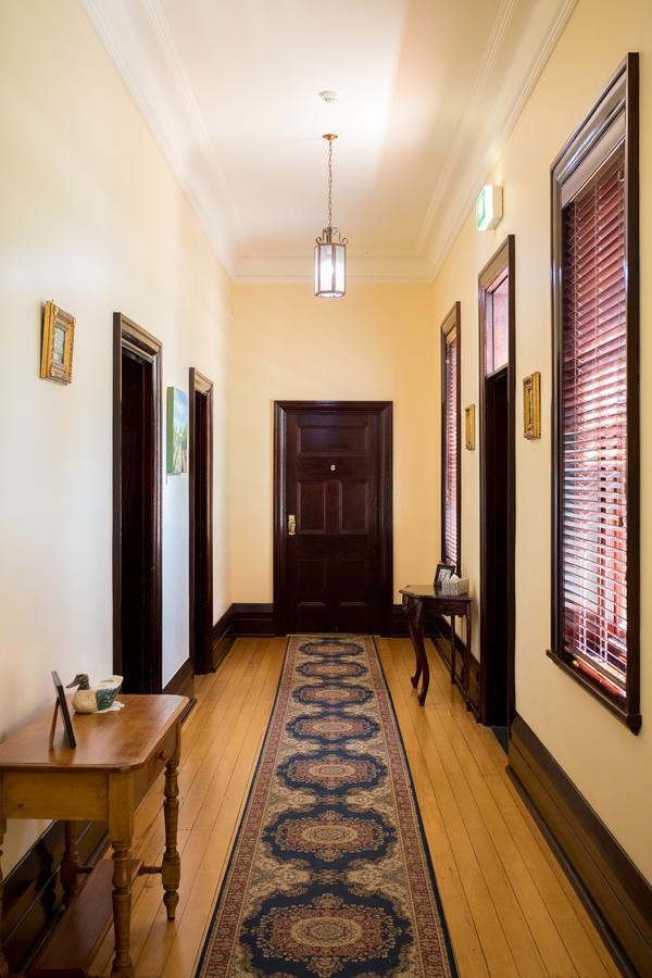 Petersons Armidale Winery And Guesthouse Exterior foto