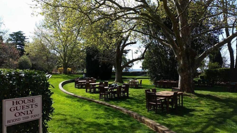 Petersons Armidale Winery And Guesthouse Exterior foto